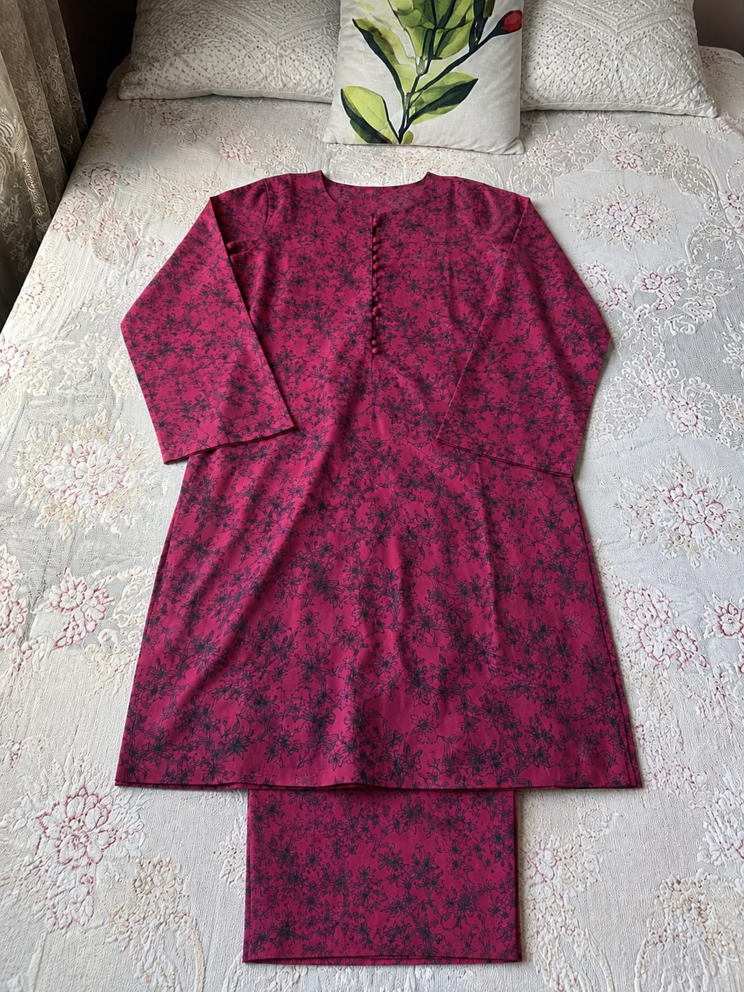 3 PIECE STITCHED LAWN PRINTED DRESS WITH PLAZO