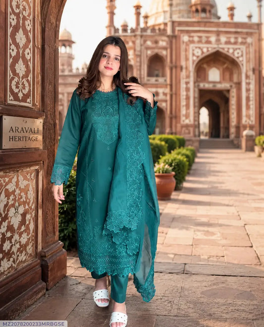 3 Pcs Women's Unstitched Embroidered Suit