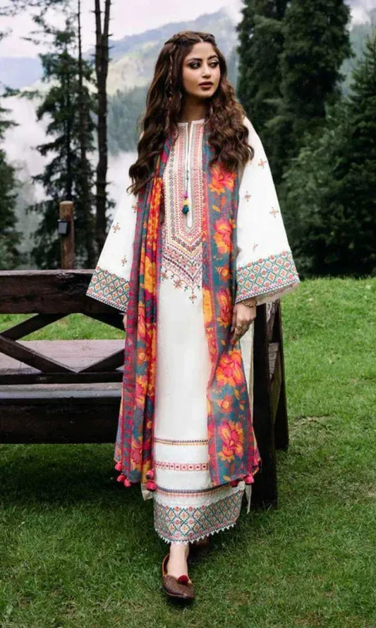 Off White Embroidered Lawn 3Pcs Set